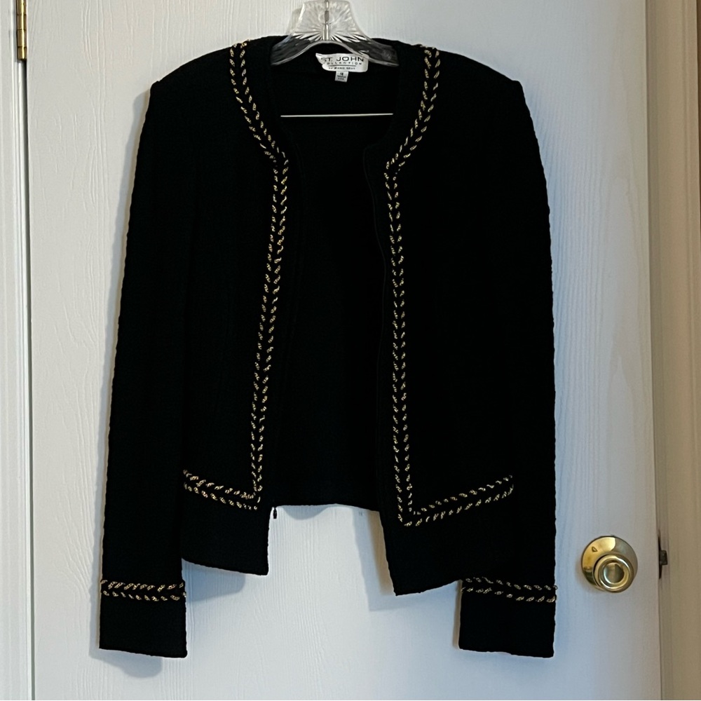 St John vintage black gold chain work front zip jacket sz 12    Flawless
